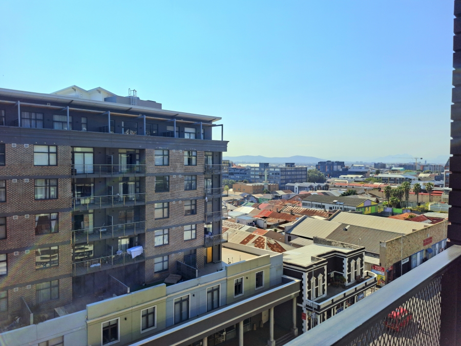 1 Bedroom Property for Sale in Woodstock Western Cape
